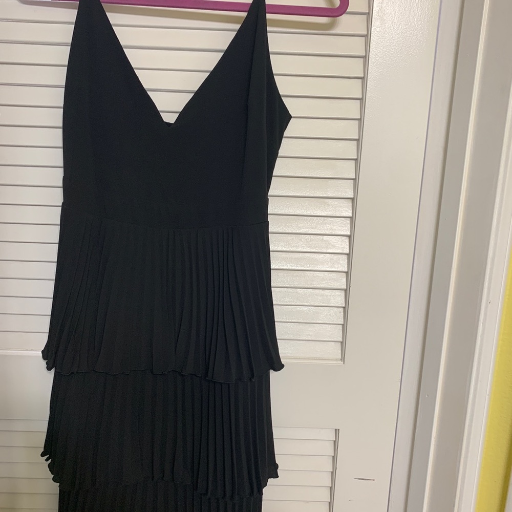 Women’s dress - Picture 2 of 11